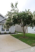 Building Photo - 4957 Trump St
