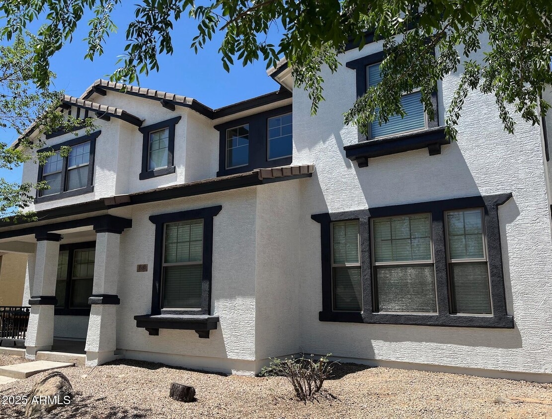 Foto principal - 1692 S Parkcrest St