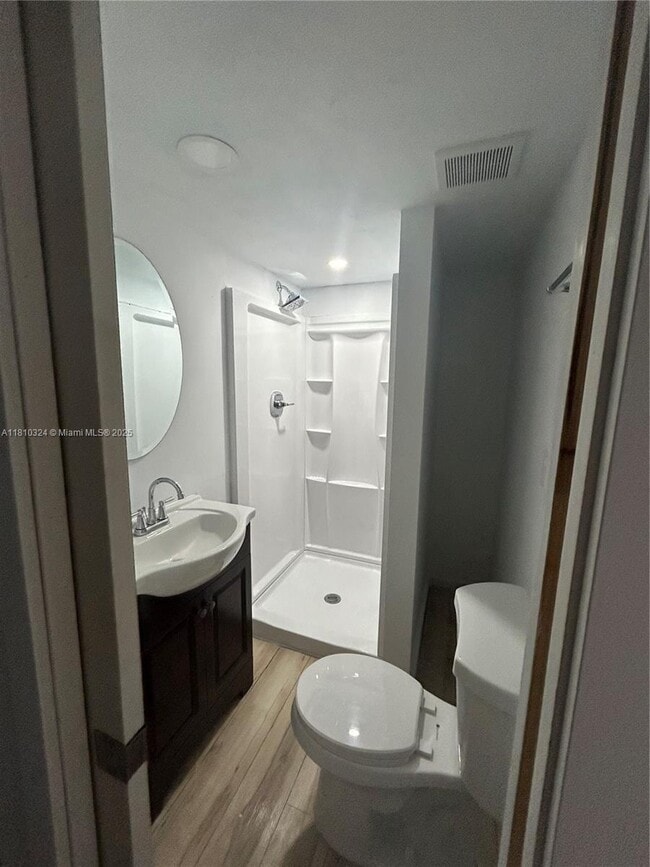 Foto del edificio - 2225 SE 7th Pl