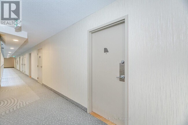 Building Photo - 650-650 Queens Quay W