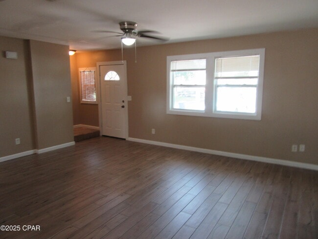 Building Photo - 513 Palermo Rd