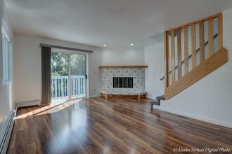 Building Photo - 9220 Glenn Haven Dr