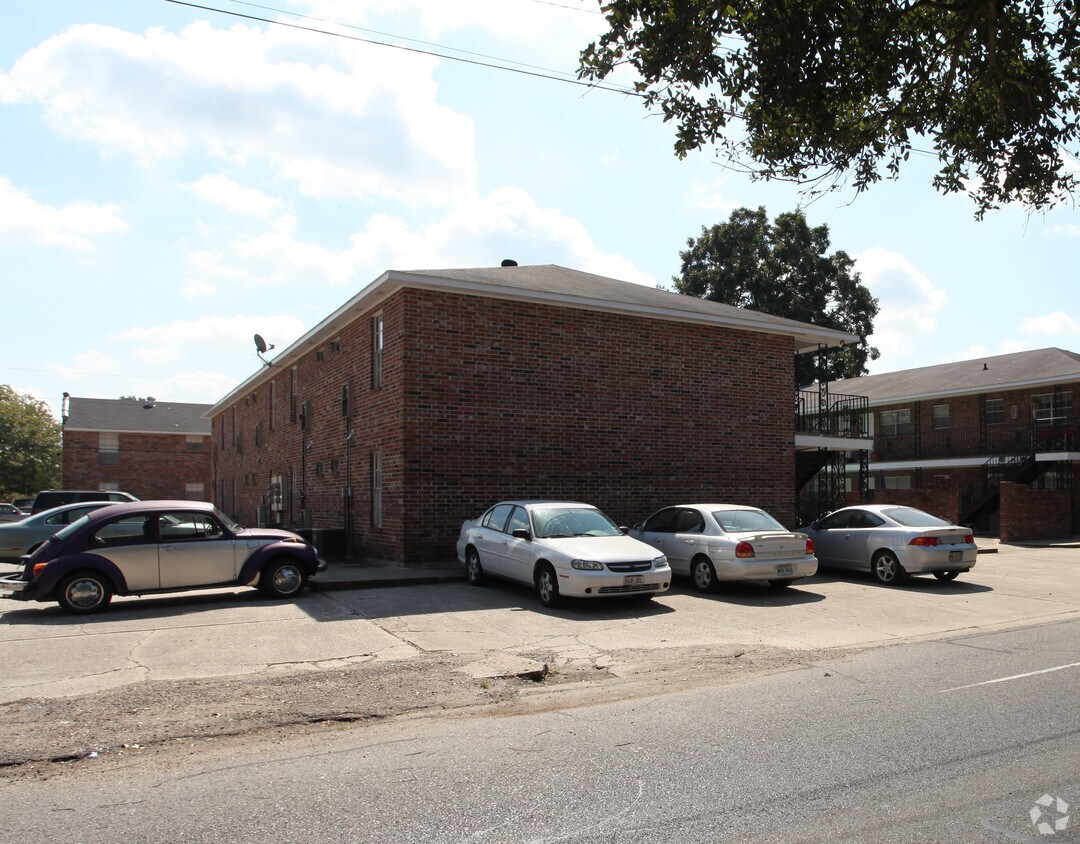 Building Photo - Taylor Apartments