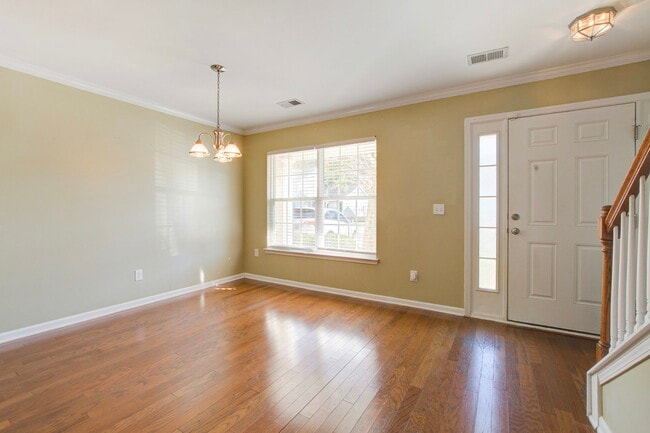 Foto del edificio - 8845 Gable St