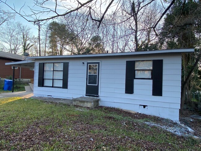 Building Photo - 2919 Lansing Ave
