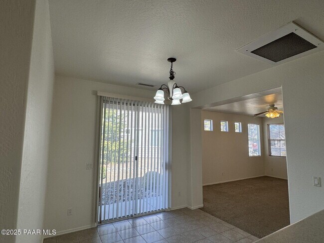 Building Photo - 7015 E Lantern Ln W