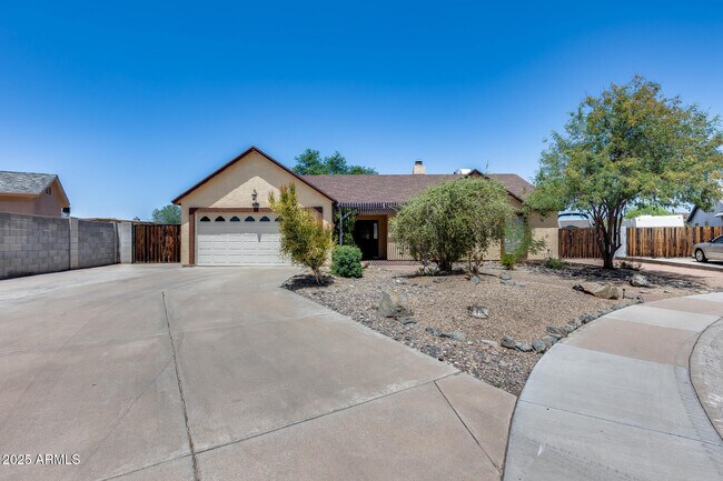 Building Photo - 12512 N 85th Ln