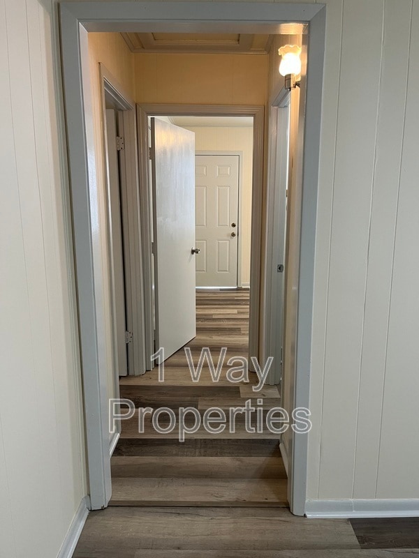 Building Photo - 468 Westwood Dr