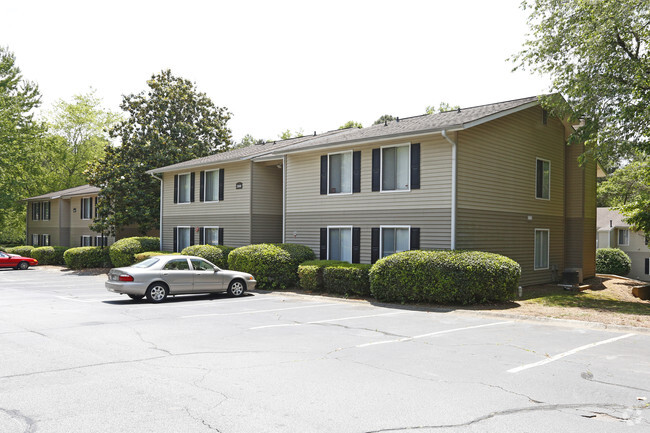 Foto del edificio - The Woods at Windy Hill