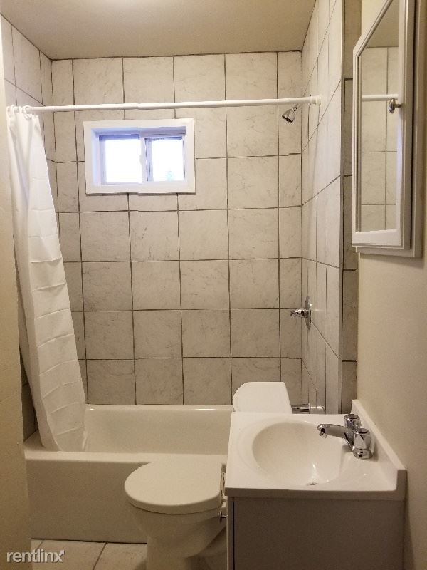 Foto del edificio - 2 br, 1 bath Apartment - 560 Flower City Park