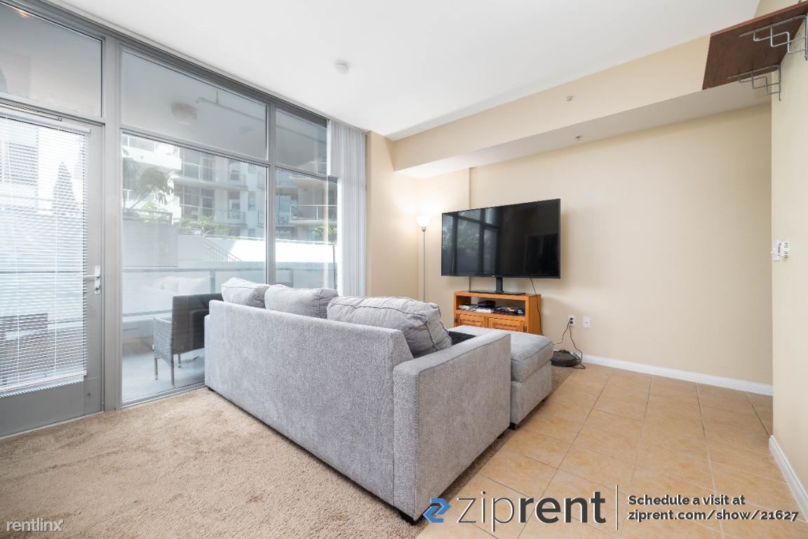 Foto principal - 1 br, 1 bath Condo - 206 Park Boulevard, S...