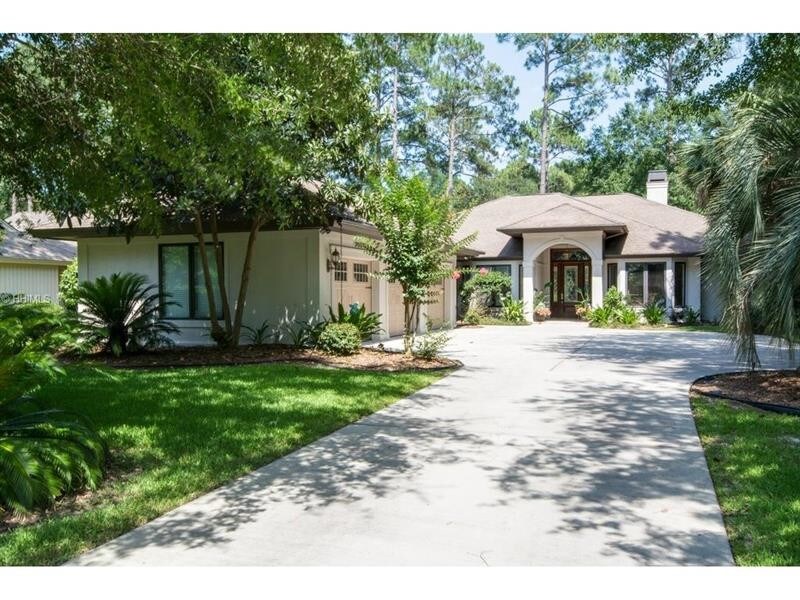 Primary Photo - Desirable Rose Hill Home on the Golf Course