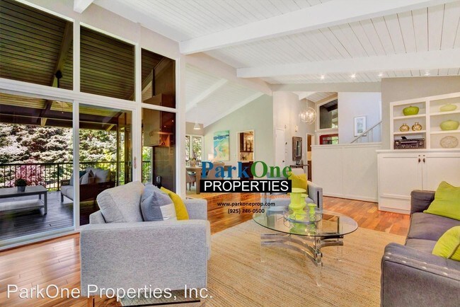 Foto del edificio - 4 br, 3.5 bath House - 4400 El Nido Ranch Rd