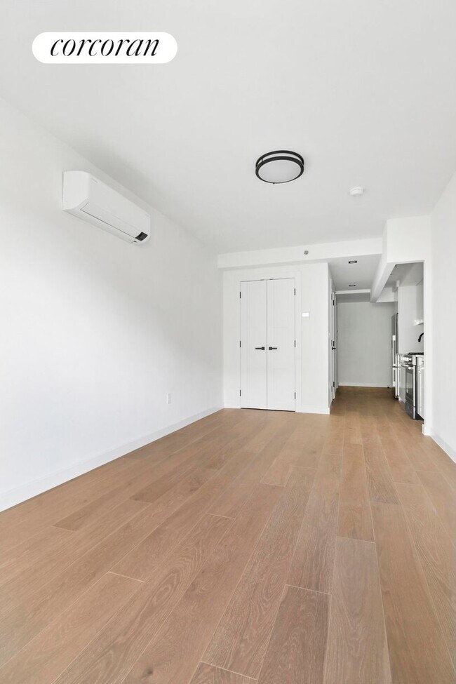 Foto del edificio - 428 E 9th St
