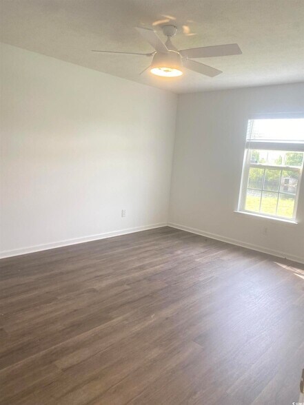 Foto del edificio - 4351 Heartwood Ln