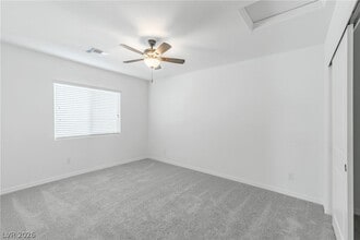 Building Photo - 5749 S Tioga Way