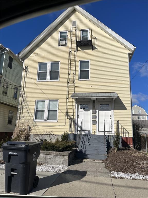 Building Photo - 25 10th St