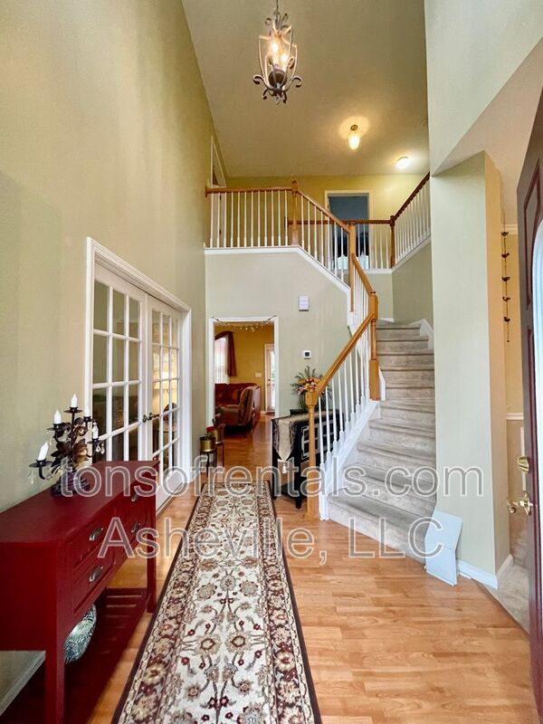 Foto del edificio - 51 Yorktown Cir