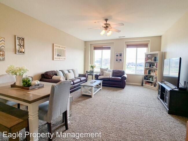 Building Photo - 2 br, 3 bath House - 1202 Hudson Circle