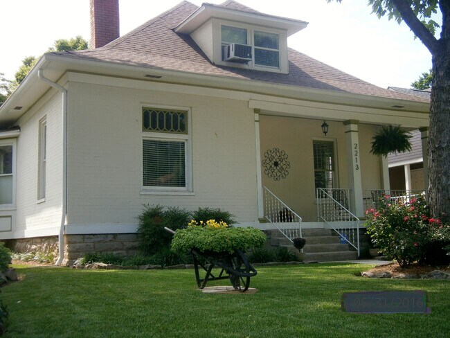 Photo - 2213 10th Ave S House
