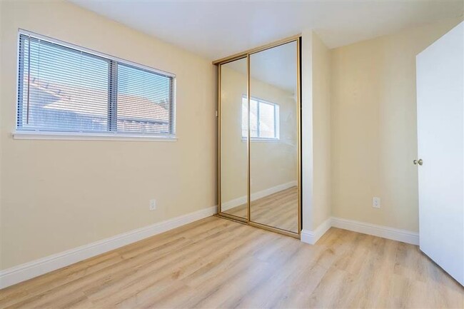 Foto del edificio - Available for immediate occupancy! Welcome...