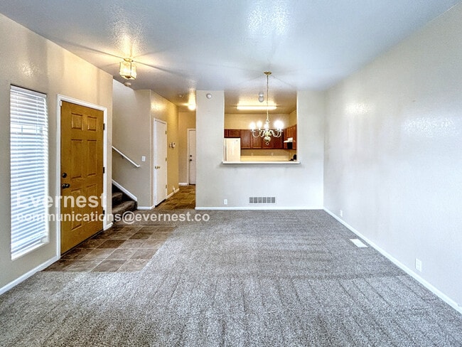 Building Photo - 5906 Ensemble Heights
