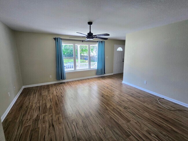 Foto del edificio - NEWPORT NEWS SOUTH