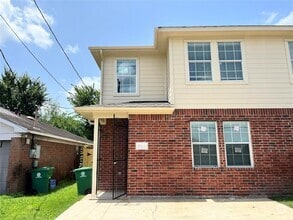 Building Photo - 3730 Lehall St