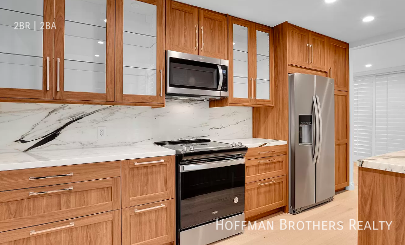 Foto principal - 429 N Oakhurst Dr Beverly Hills, CA 90210