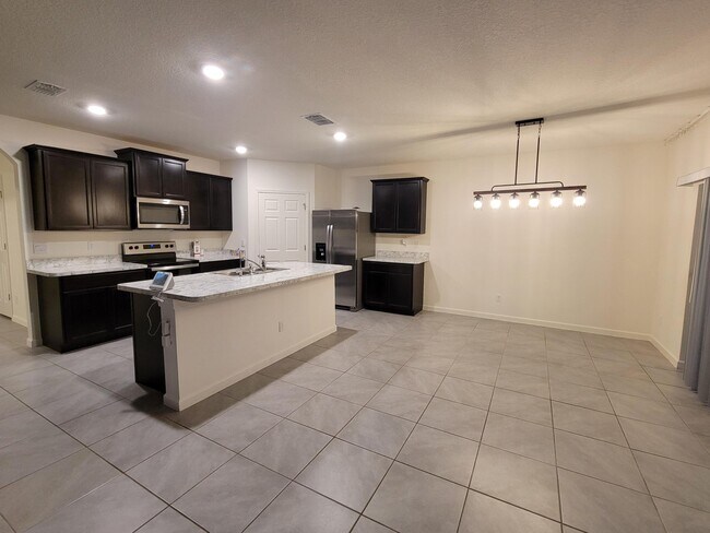 Building Photo - 5406 Delight Dr