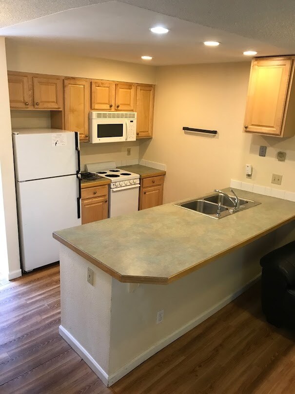 Foto del edificio - 1065 University Ave