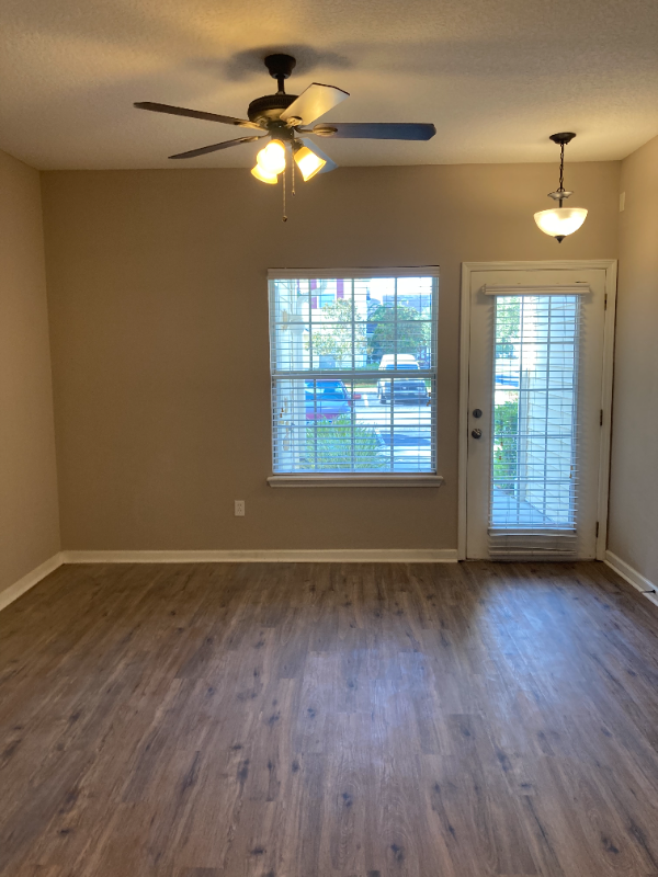 Foto del edificio - 2200 Marsh Hawk Ln