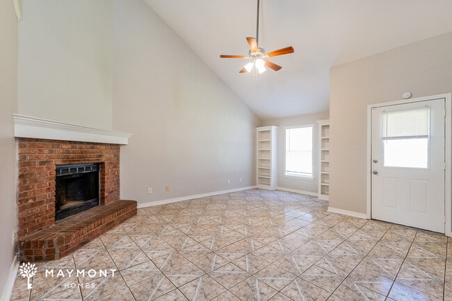 Building Photo - 525 Stonecreek Dr