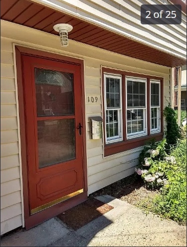 Building Photo - 109 N Franklin St