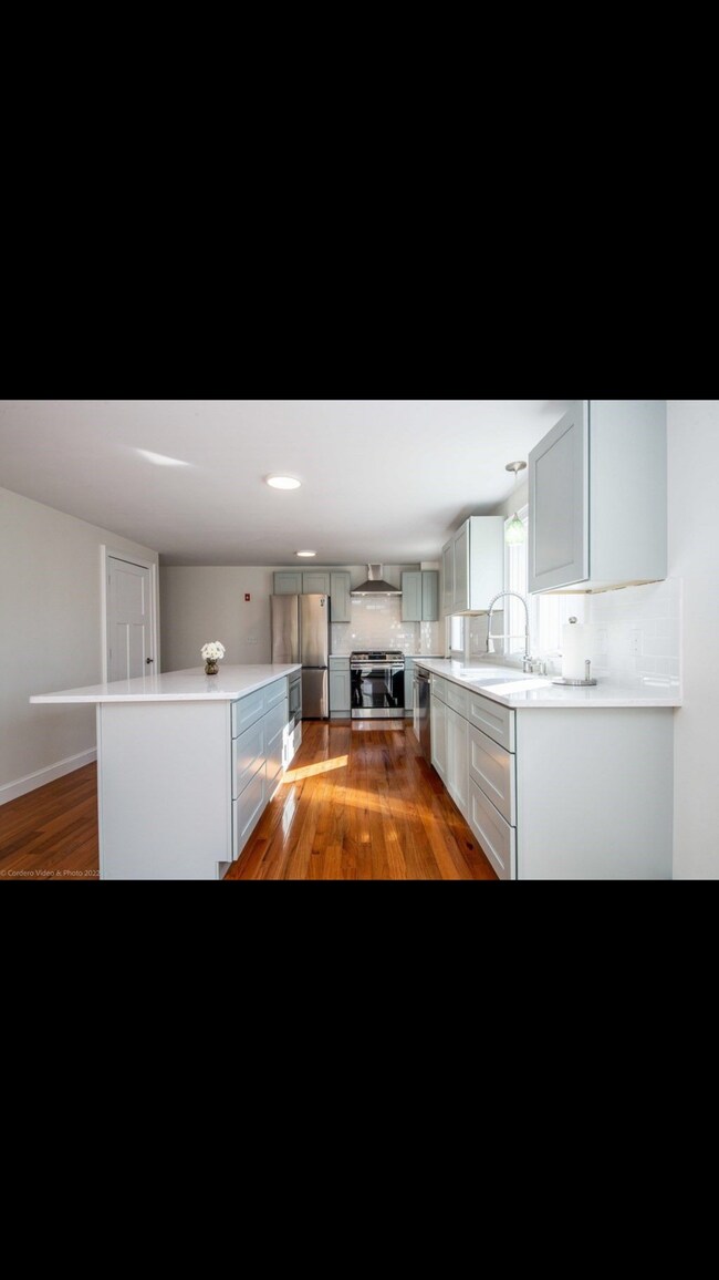 Foto del edificio - 343 Horseneck Rd