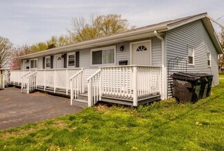 Building Photo - 212 W Locust St