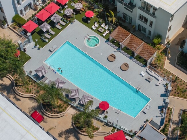 Building Photo - Lofts at Noho Commons