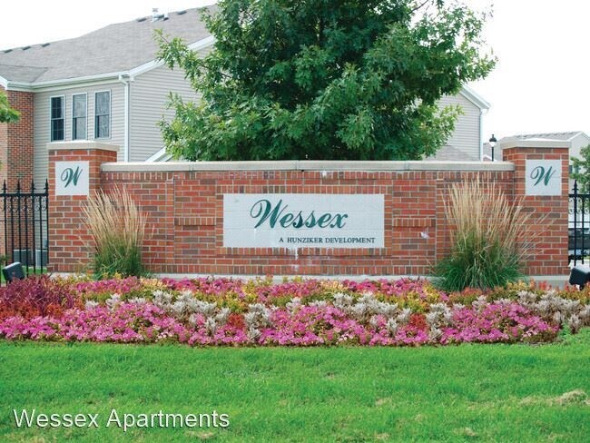 Foto del edificio - 2911 Charlotte Ct