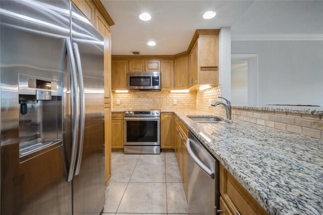 Foto del edificio - 1000 River Reach Dr