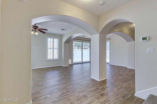 Foto del edificio - 28934 N 124th Ave