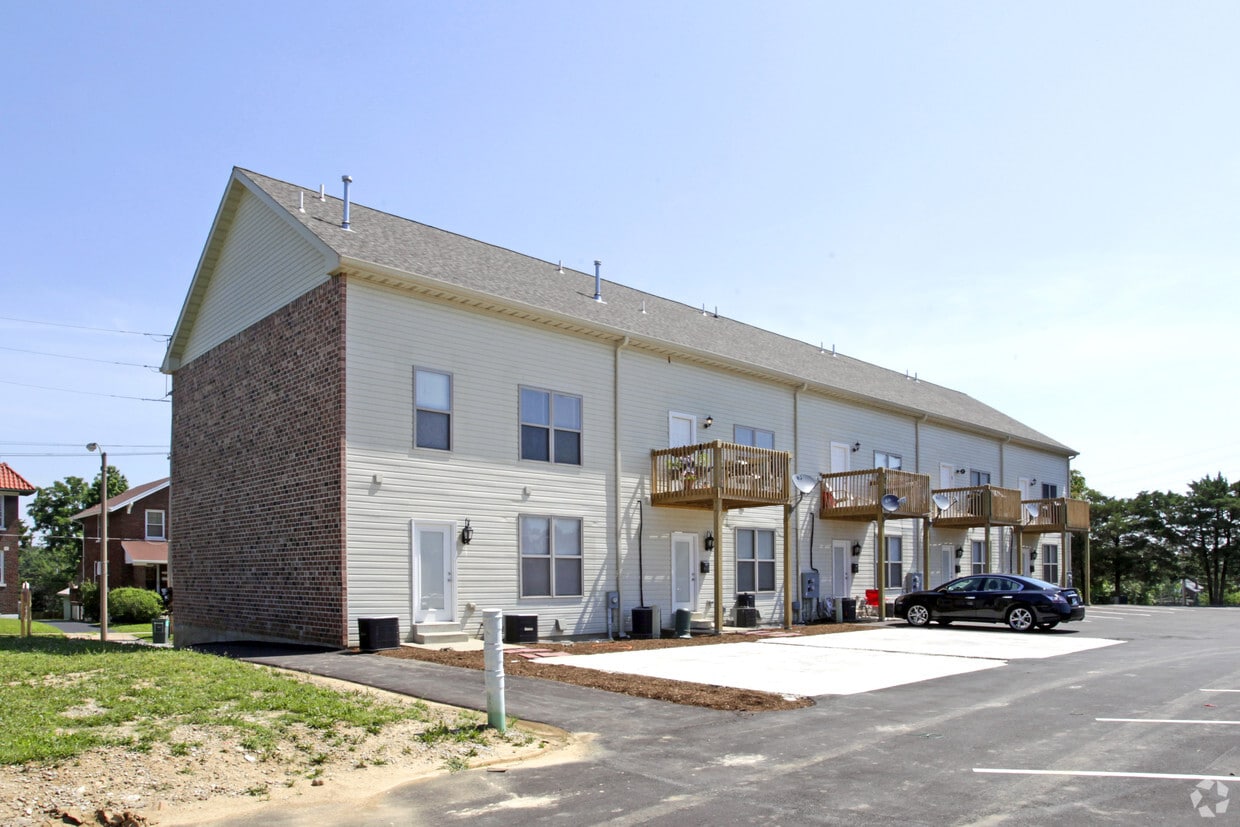 Building Photo - Berthold Ave. Apartments