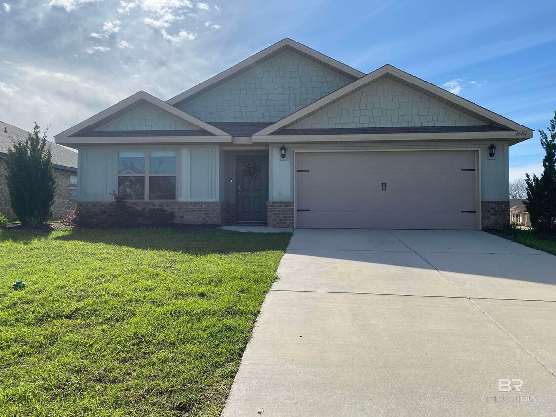 Foto principal - 26161 Gilmore Way