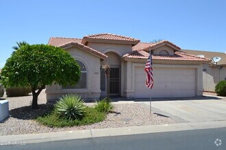 Building Photo - 6800 S Oakmont Dr