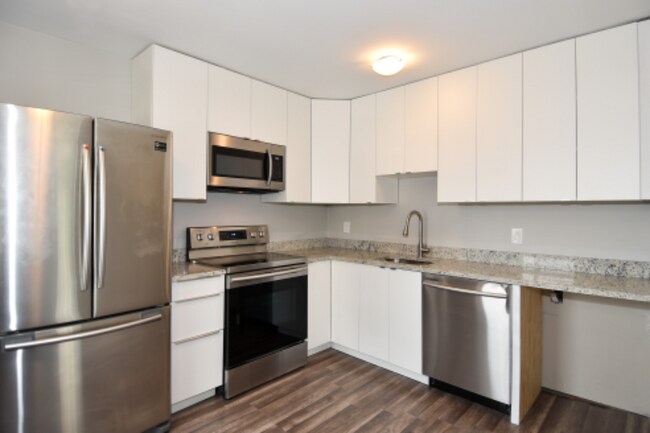 Foto del edificio - 7036 Strathmore St