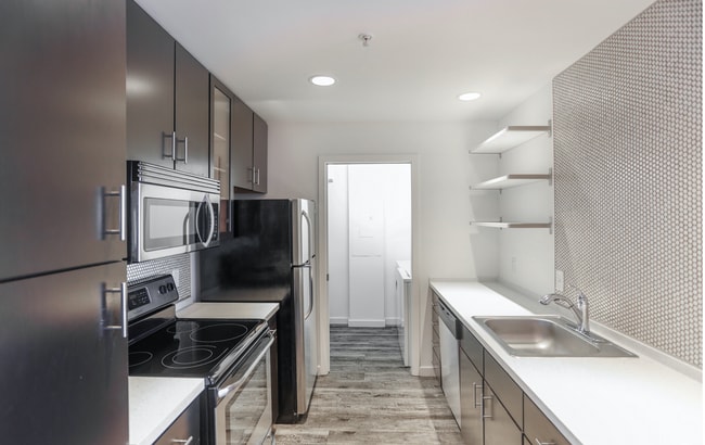 Interior Photo - Hinge