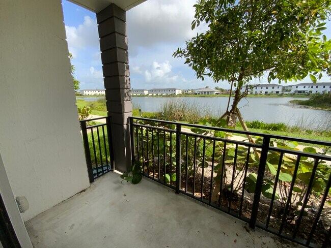 Foto del edificio - 340 NW 206th Ter