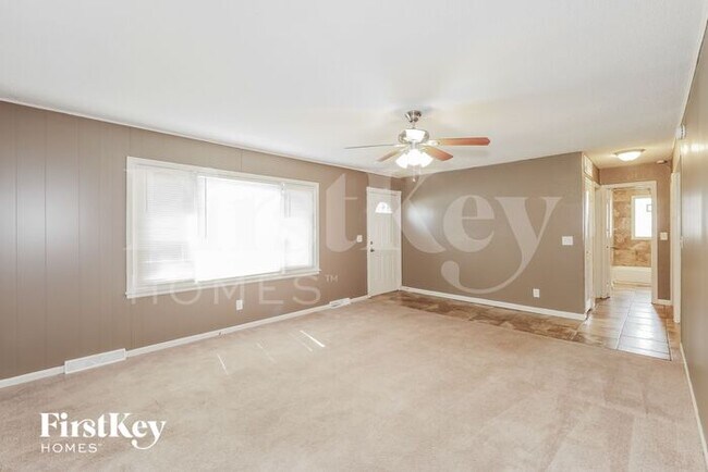 Foto del edificio - 12704 Grandview Rd
