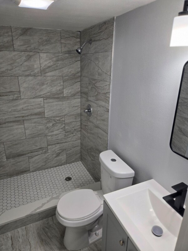 Foto del edificio - 6615 Del Prado Terrace