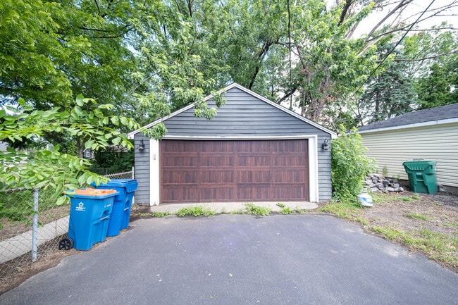 Building Photo - 4948 Normandy Pl