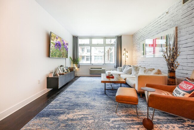 Foto del edificio - 1450 Washington St